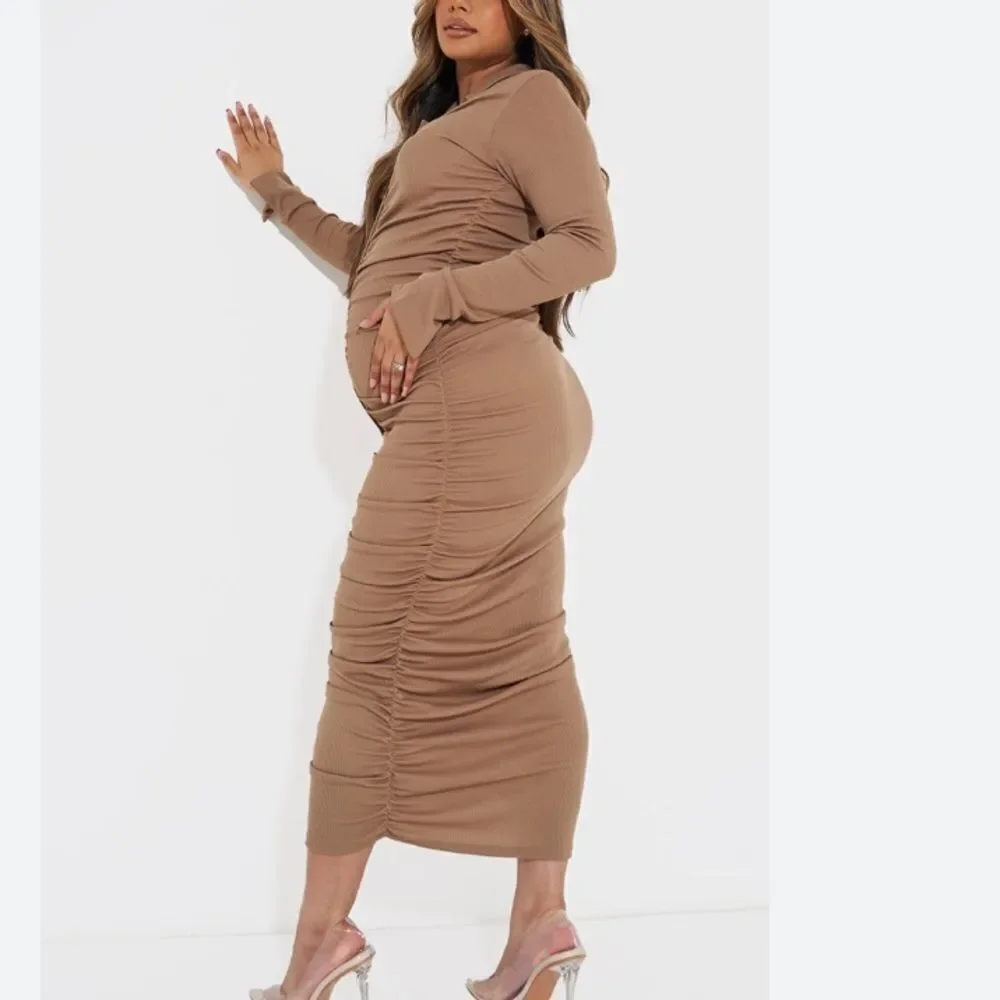 Pretty Little Things Maternity Stone Ruched Midaxi Dress Khaki Color 4 NWT in Pk